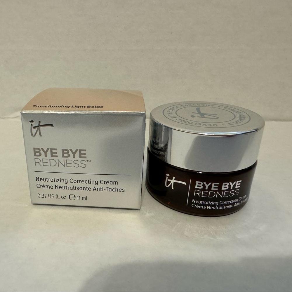 IT Cosmetics BYE BYE Redness Neutralizing correcting cream